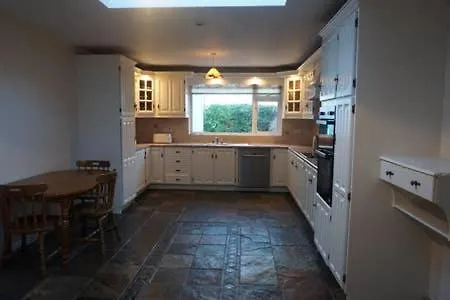 Bed and breakfast Lough Gill Lodge Rm 3 - Small Twin - 1 Double 1 Single Bed Sligo